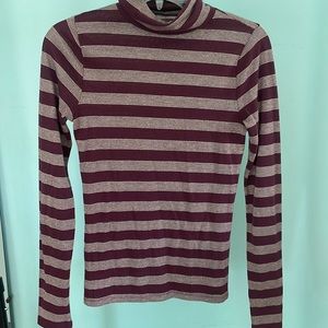 Hollister Turtle Neck